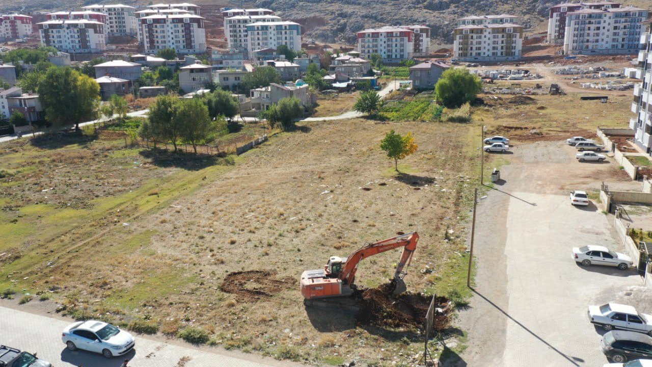 Kahramanmaraş’ta belediye depremzedelere bedava 2+1 ev dağıtacak!