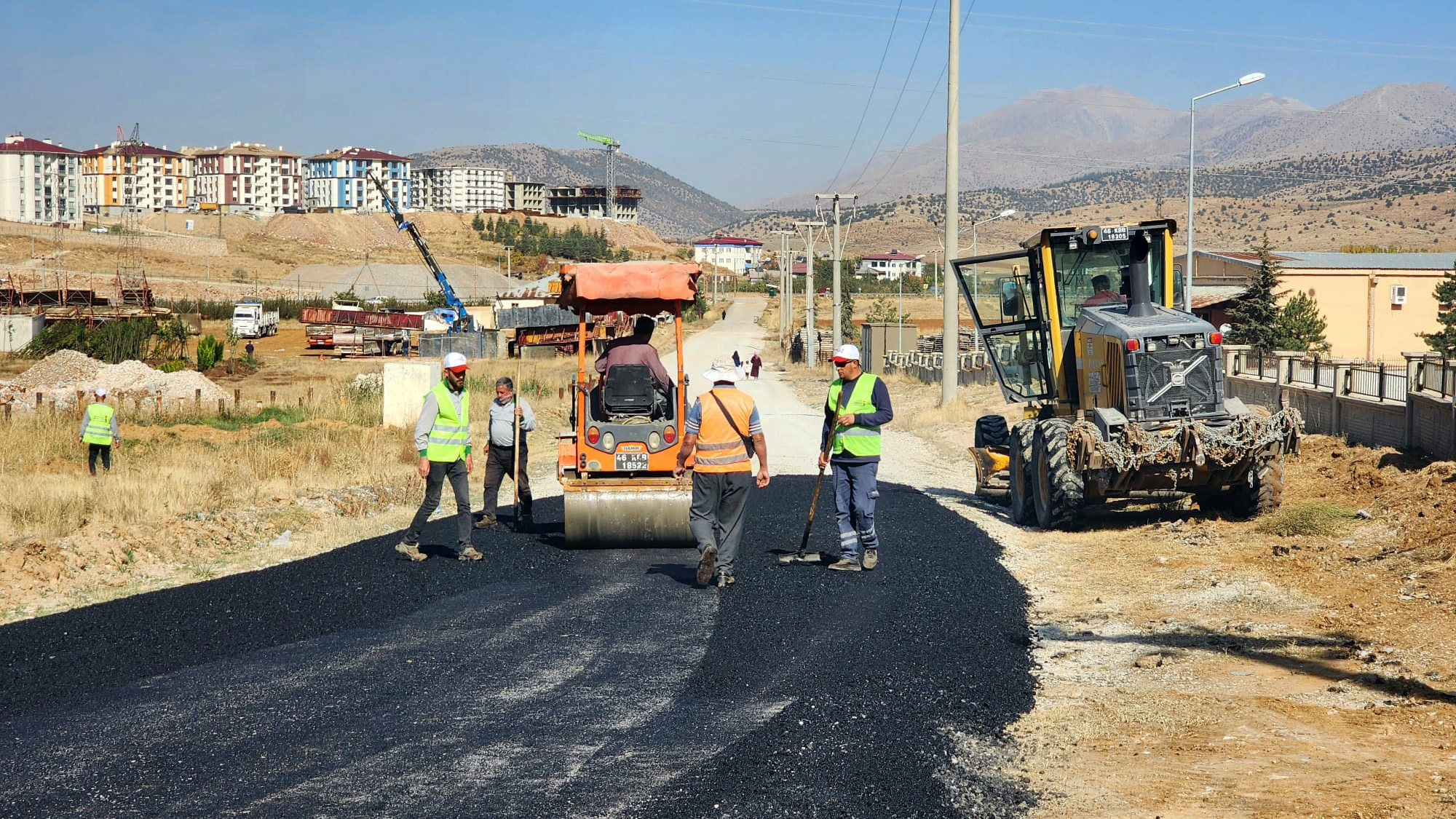 Kahramanmaraş Göksun'da TOKİ - Hastane Yolunun Ulaşımını İyileştirdi