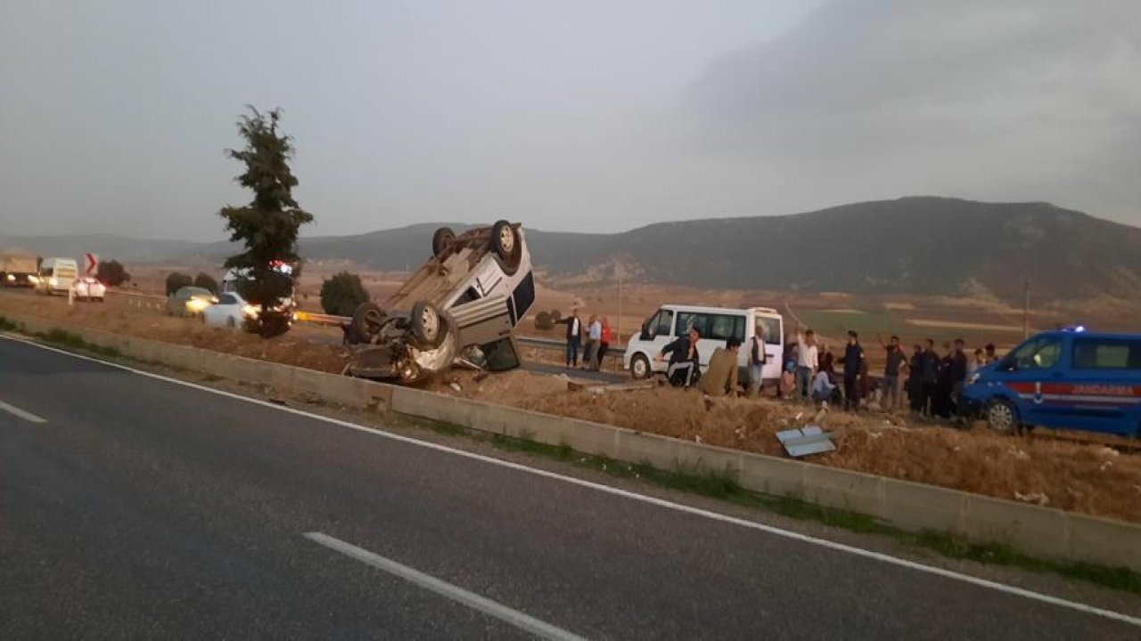 Kahramanmaraş’ta hafif ticari araç ters döndü!