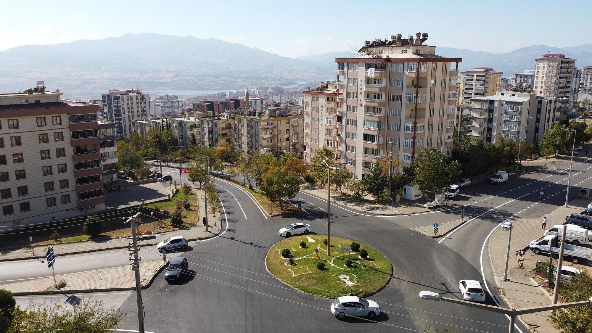 Kahramanmaraş caddeleri bir bir yenileniyor!