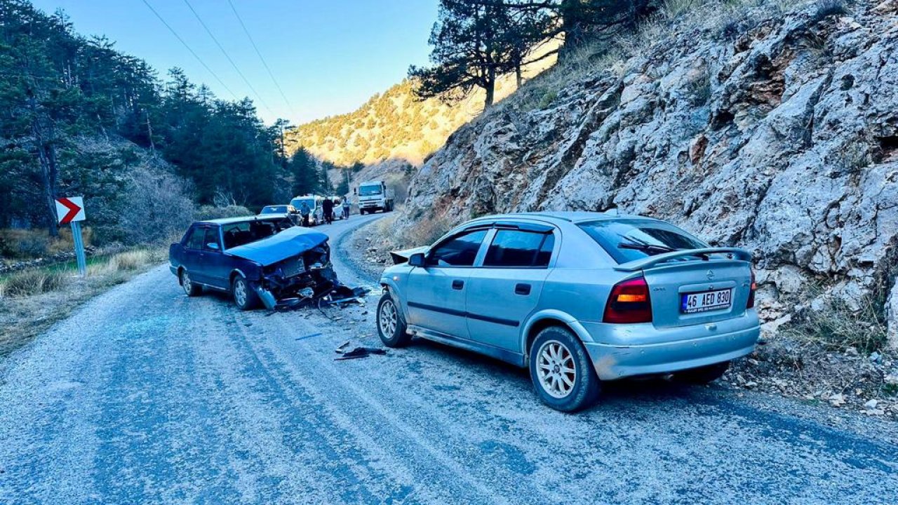 Kahramanmaraş’ta otomobiller çarpıştı! 5 yaralı!