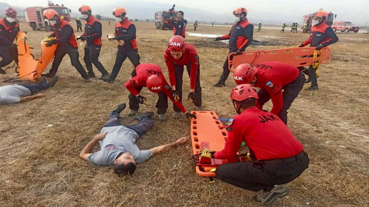 Kahramanmaraş’ta uçak kazası tatbikatı!