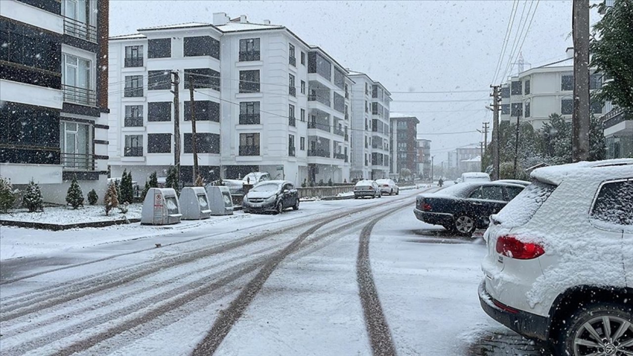 Eğitime kış engeli! Bu illerde okullar tatil edildi!