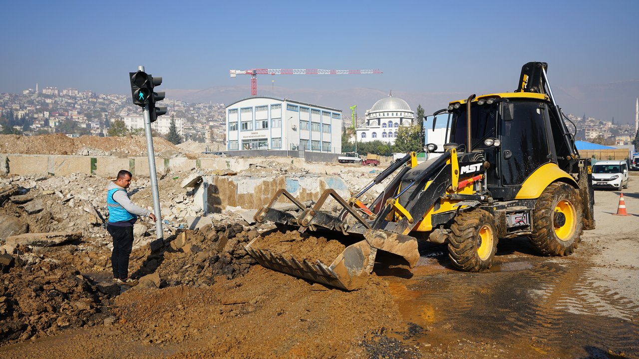 Büyükşehir, Daha Sağlam ve Güvenli Altyapı İçin Sahada