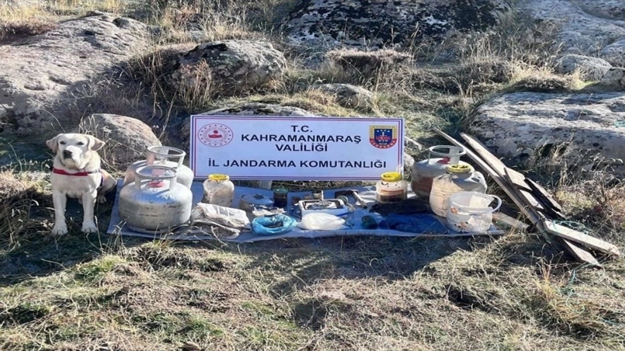 Kahramanmaraş’ta PKK sığınağında albüm ele geçirildi!