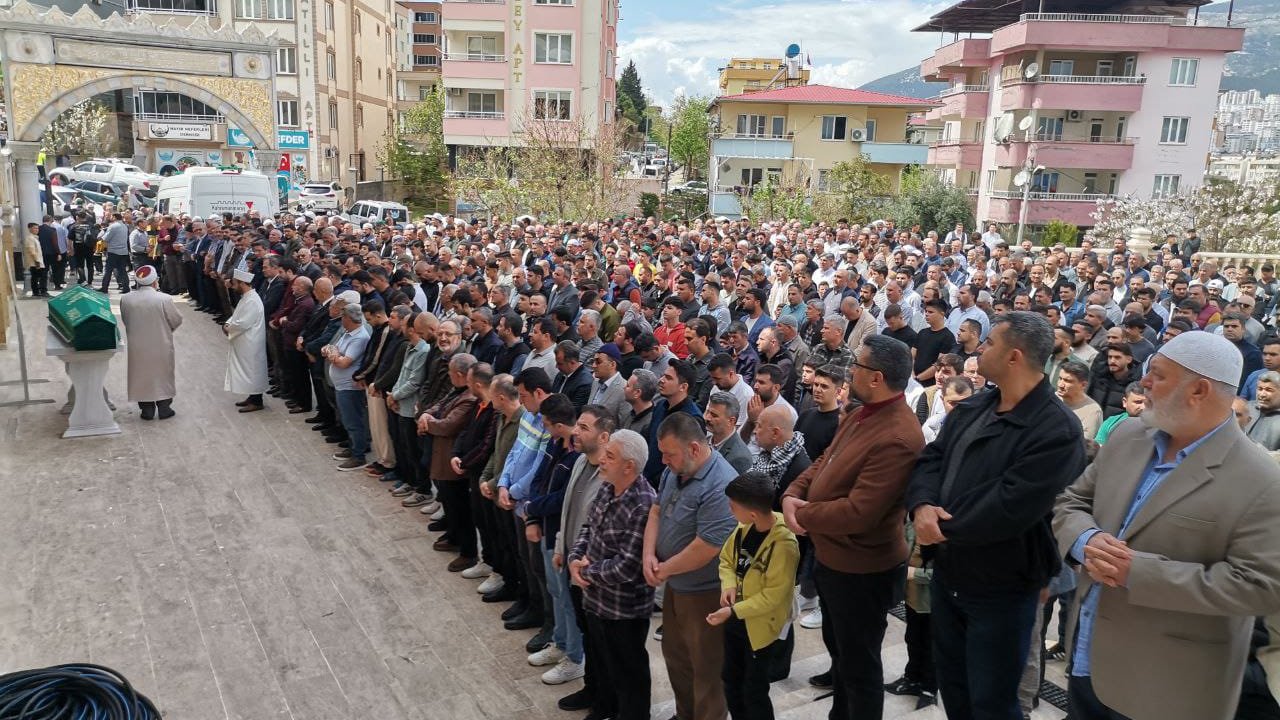 Kahramanmaraş’ta Gazze şehitleri için cenaze namazı kılındı!