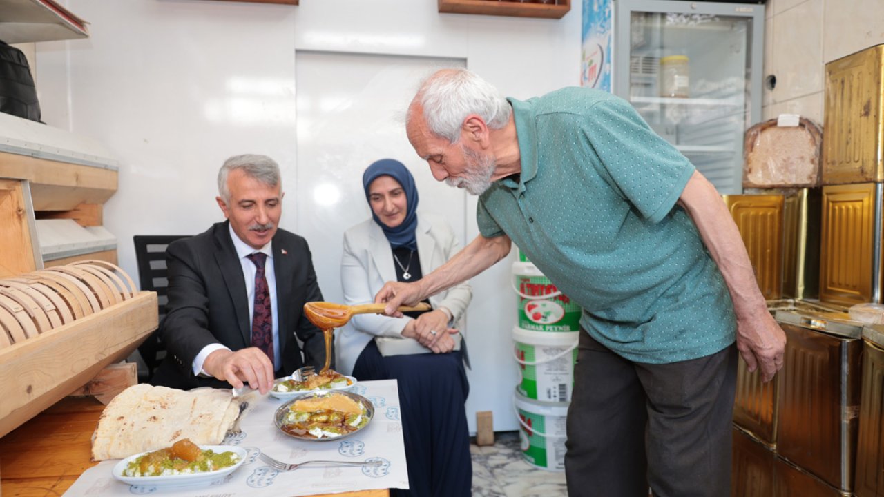 Balcı dededen Kahramanmaraş Valisine bal ziyafeti!