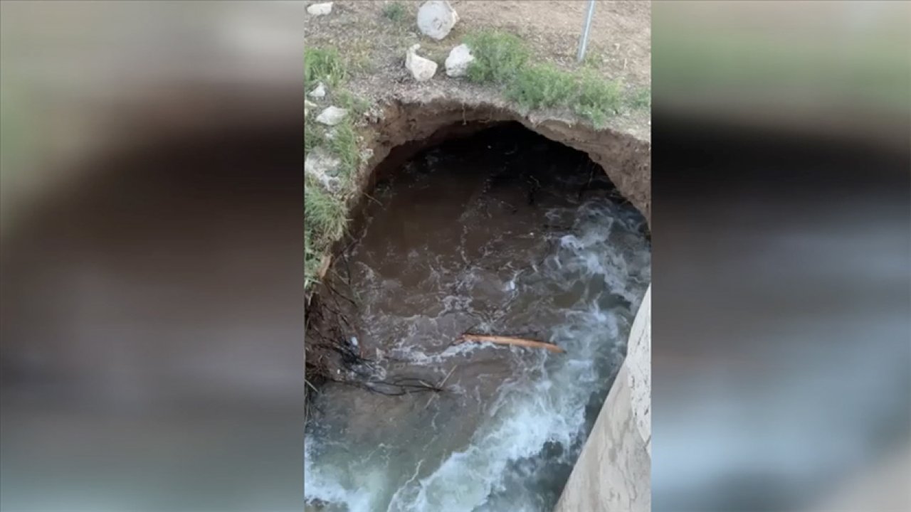 Konya yavaş yavaş çöküyor! 2 obruk oluştu