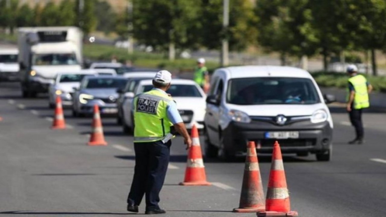 Trafikte yeni dönem! Sürücüler dikkat son tarih açıklandı!