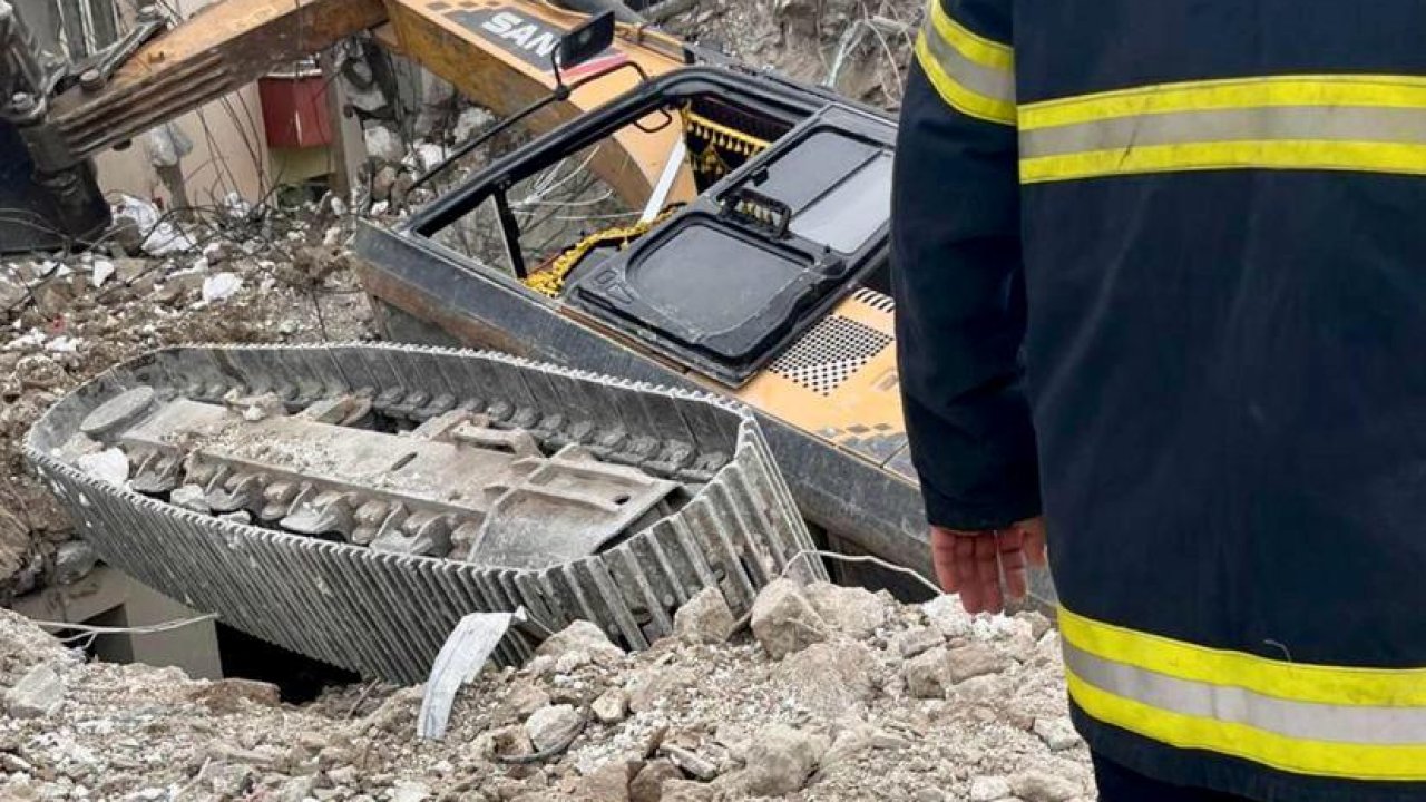 Kahramanmaraş’ta iş makinesi devrildi operatör yaralandı!