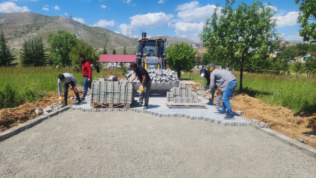 Kahramanmaraş Göksun Kırsalında Ulaşım İyileştiriliyor!