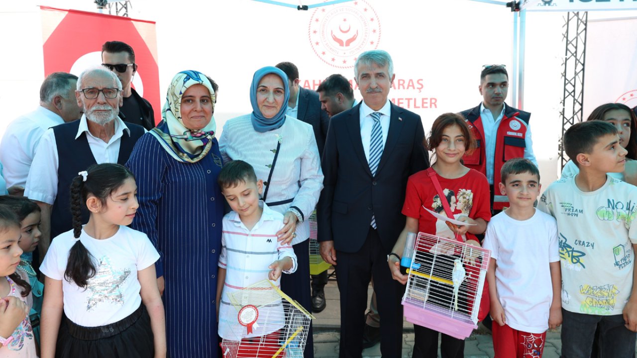 Vali Ünlüer’den Öksüz ve Yetim Çocuklara muhabbet kuşu hediyesi!