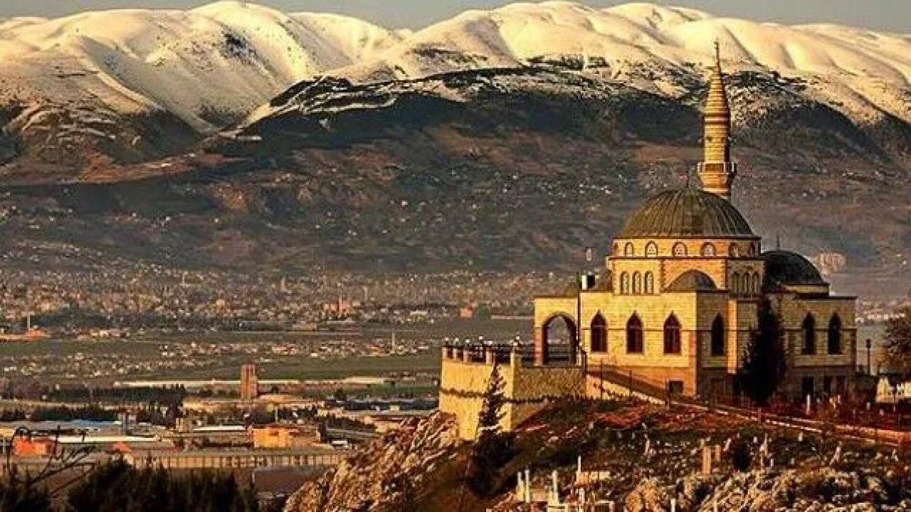 Kahramanmaraş'ın Şifa Dağıtan Velisi: Derdimend Dede'nin Gizemli Hayatı!