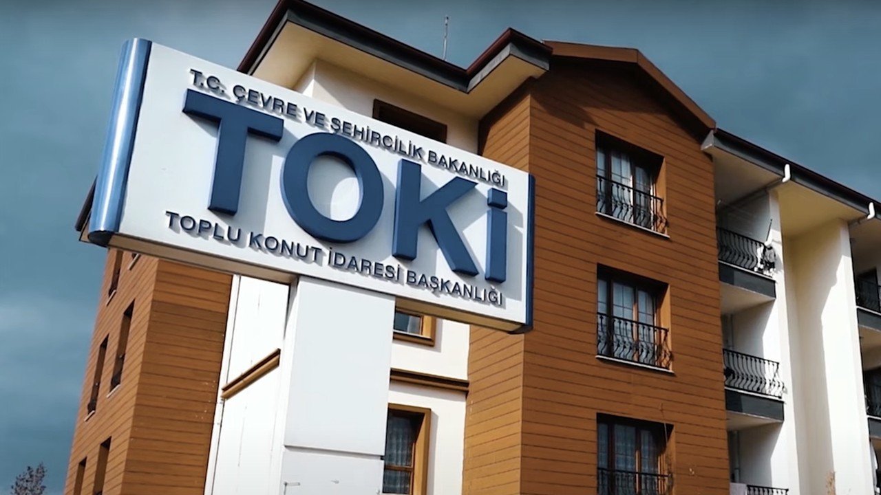 TOKİ'den deprem bölgesindeki ihaleler için açıklama! "4 bin üzerinde davet gönderilmiştir"