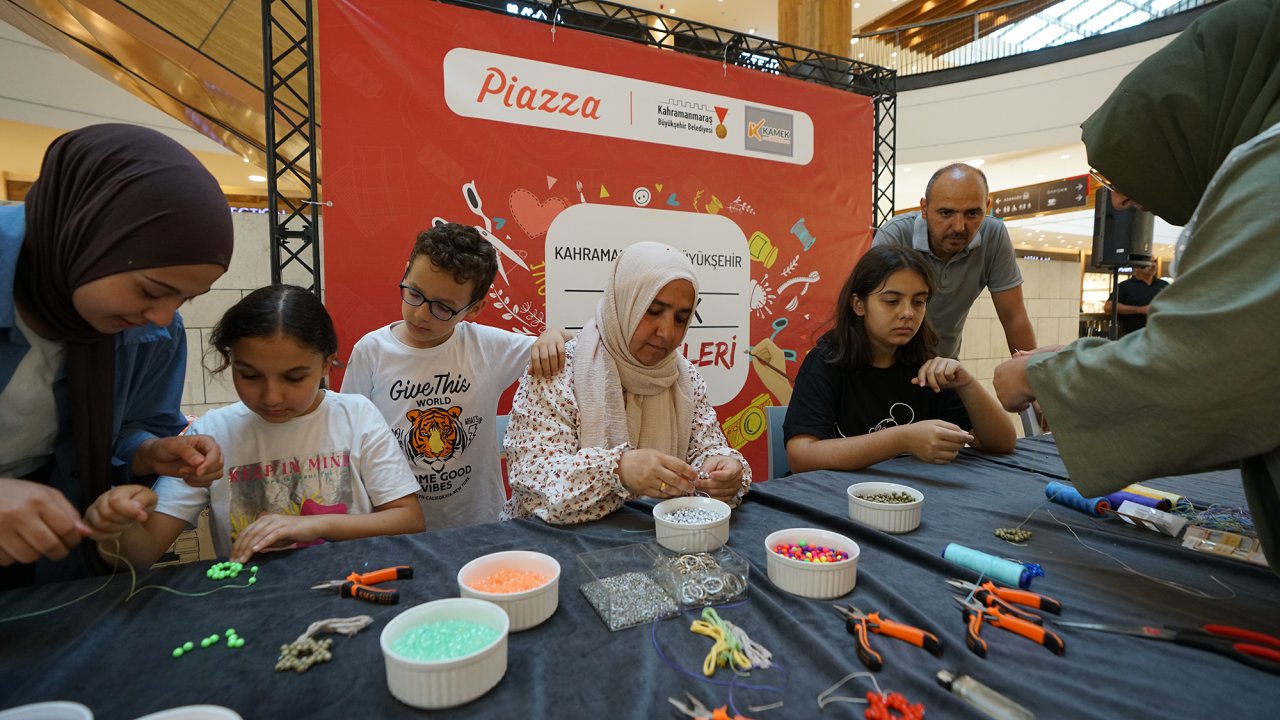 Kahramanmaraş’ta takı tasarım atölyesinde görsel şölen