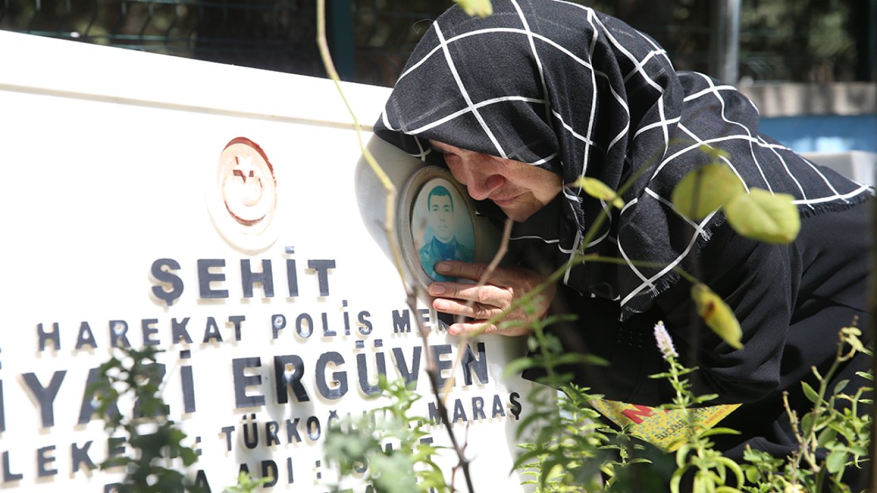 Kahramanmaraşlı anne PKK'nın yaraladığı, FETÖ'nün şehit ettiği oğlunun hasretiyle yaşıyor