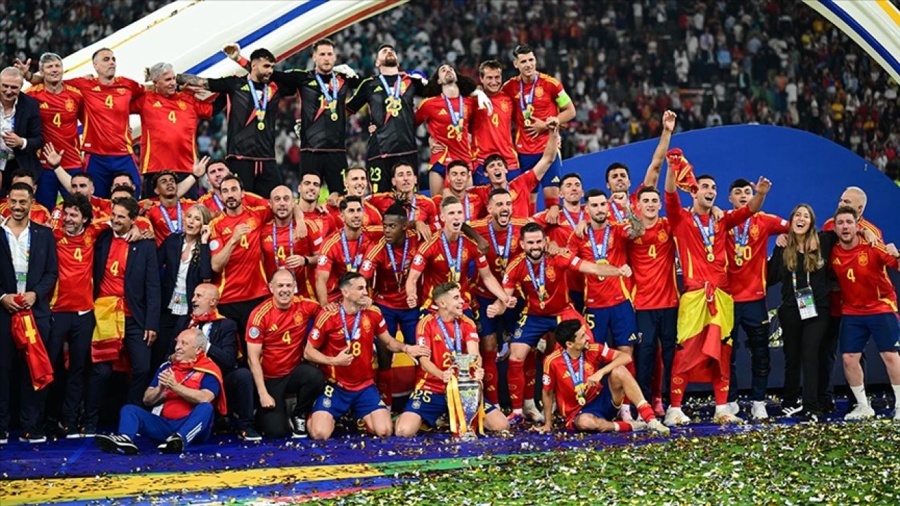 EURO 2024'ün şampiyonu İspanya!