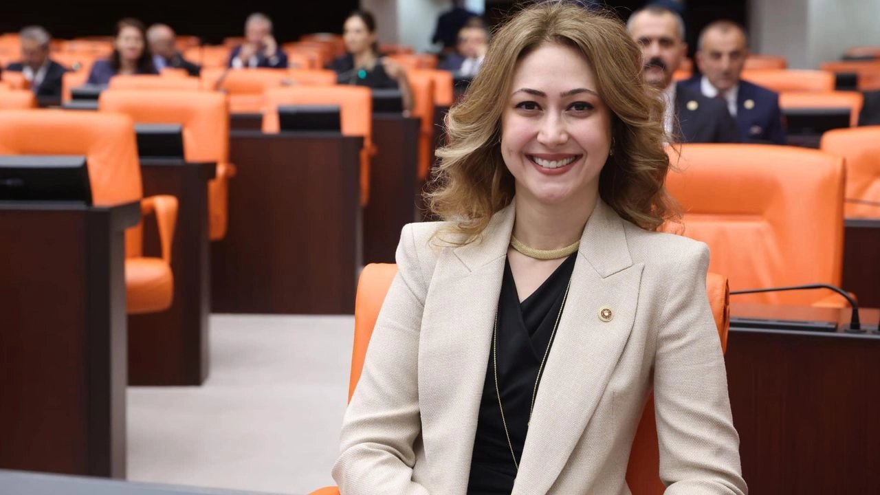 Milletvekili Zuhal Karakoç Dora Türkiye’deki düzensiz göçmen sorunun meclise taşıdı!