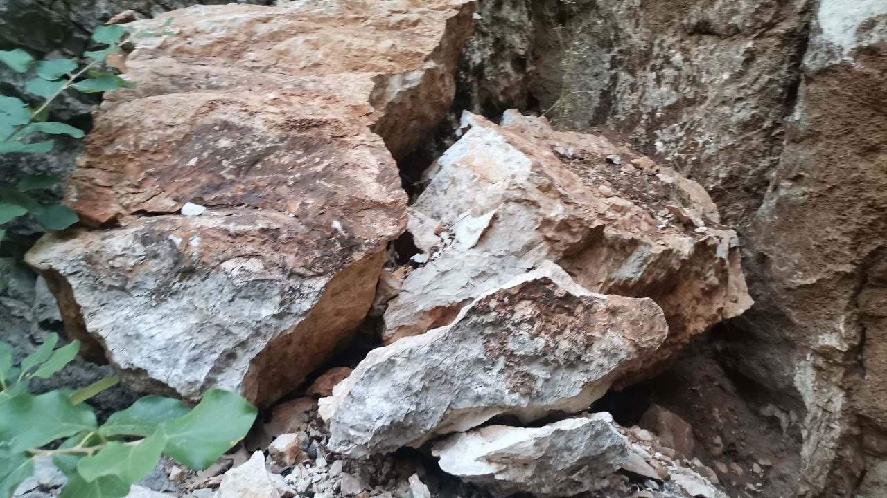 Kahramanmaraş’ta deprem mağarayı kapattı!