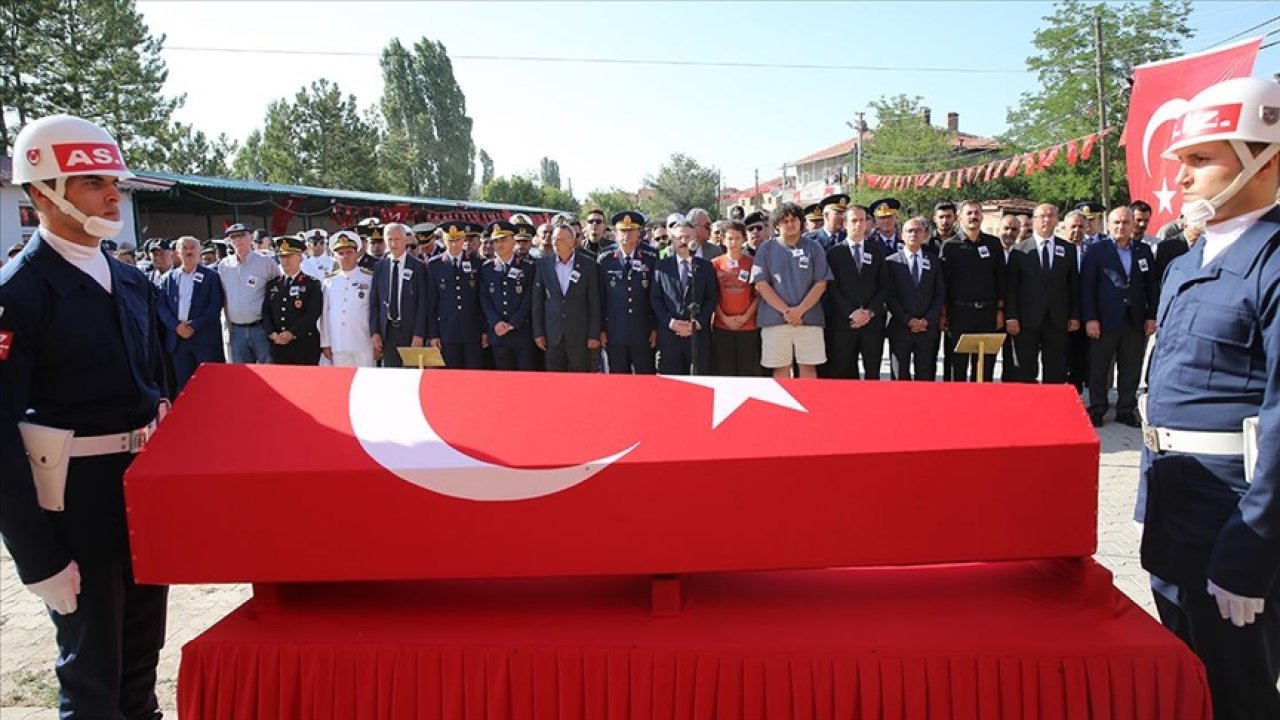 Şehit Uzman Çavuş son yolculuğuna uğurlandı!