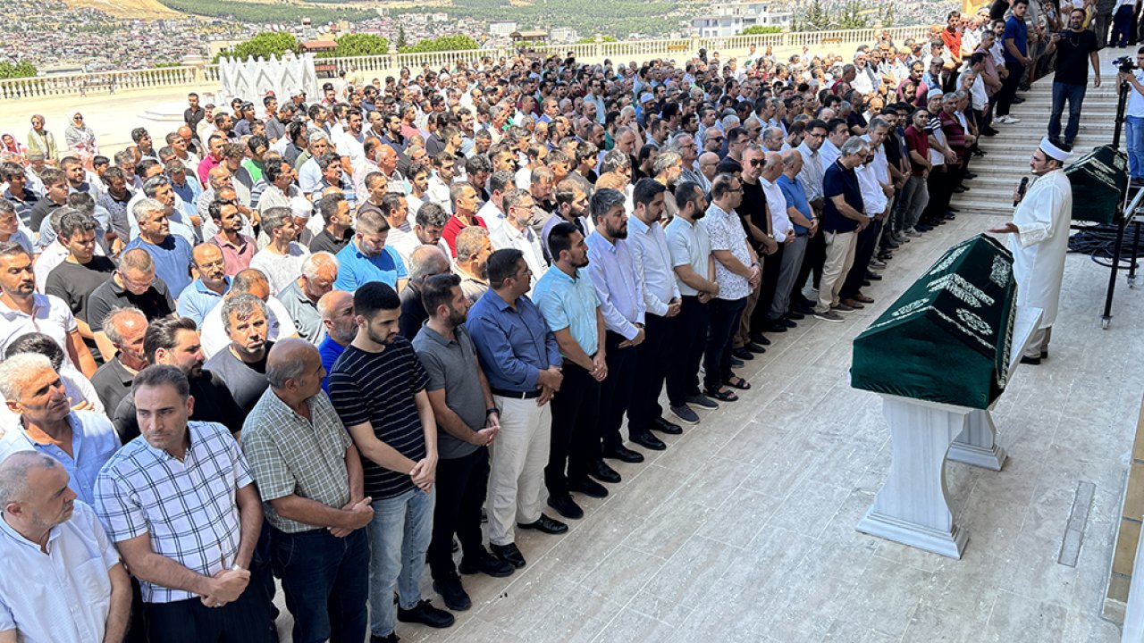 Kahramanmaraş'ta İsmail Heniyye İçin Gıyabi Cenaze Namazı Kılındı