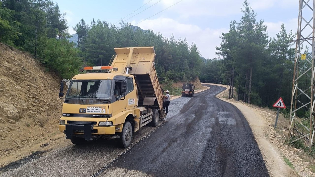 Kahramanmaraş’ta  6 Mahalleye Ulaşım Sağlayan Grup Yolunu Yeniliyor!