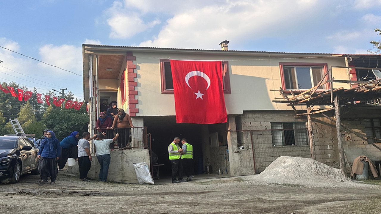 Şehit polisin şehadet haberi Kahramanmaraş'taki ailesine verildi!