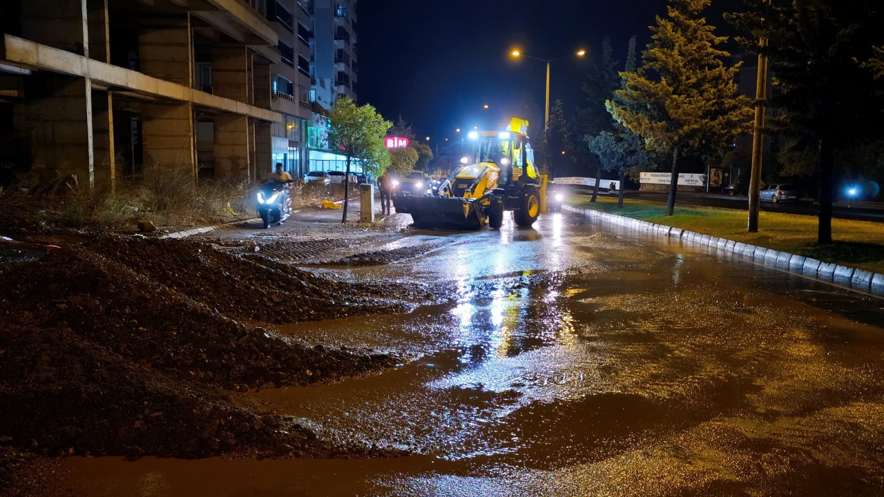 Kahramanmaraş’a 20 dakikada 8 kilogram yağmur yağdı!