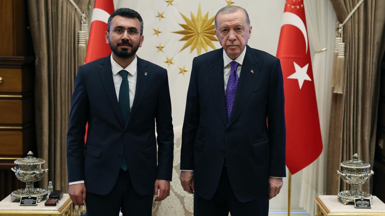 AK Parti Onikişubat İlçe Başkanı Mücahit Kara, Görevinden Ayrıldı!