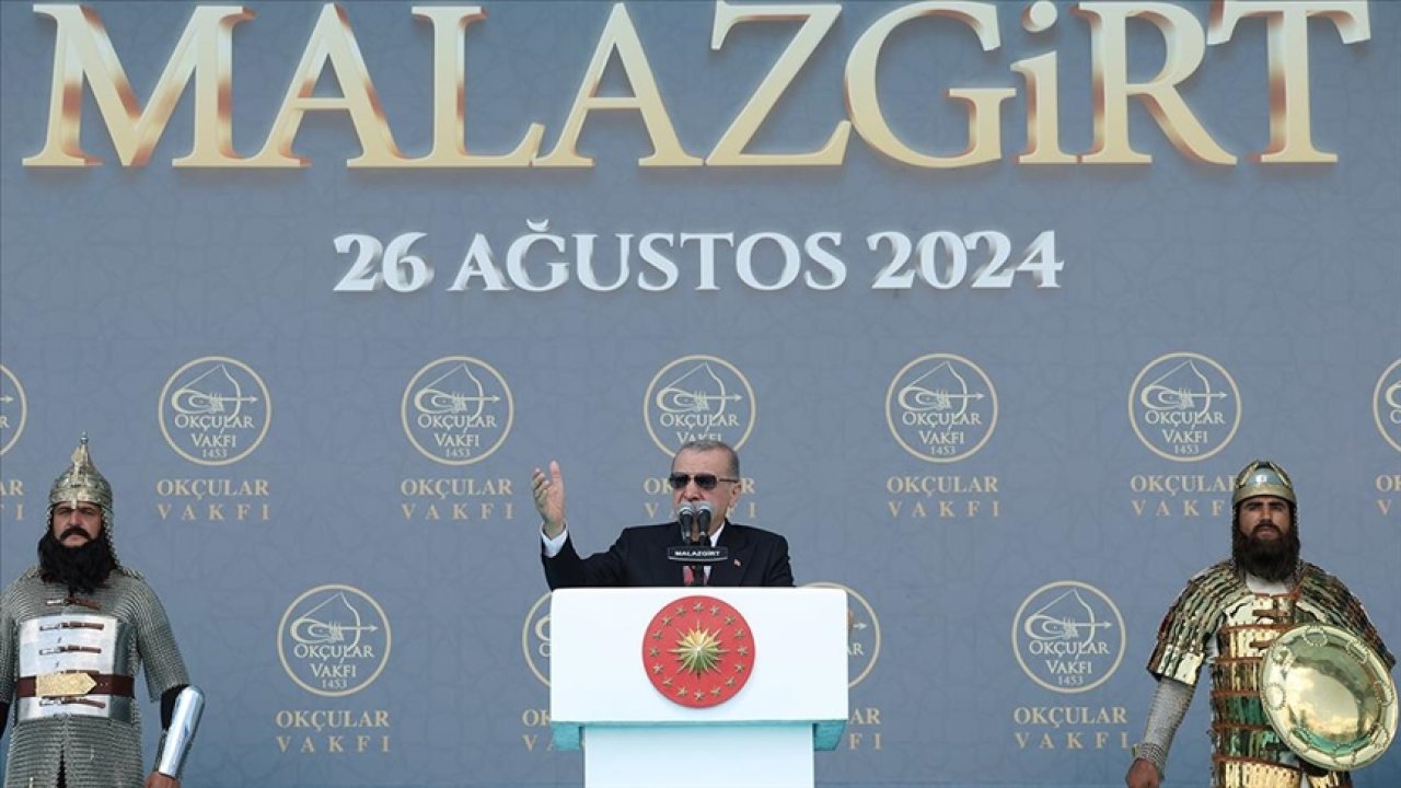 Cumhurbaşkanı Erdoğan: Milletçe zorlukların üstesinden ancak bir olursak geliriz