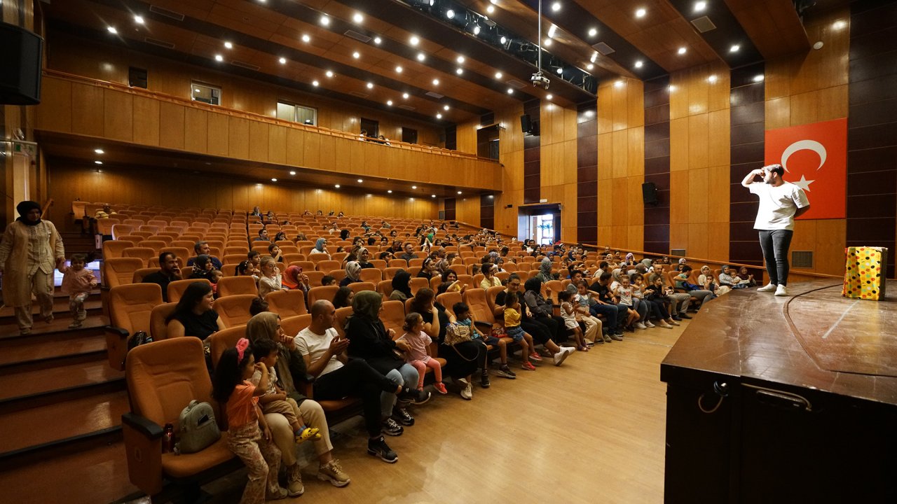 Çocuklar Hafta Sonu Büyükşehir’in Etkinliğinde Doyasıya Eğlendi