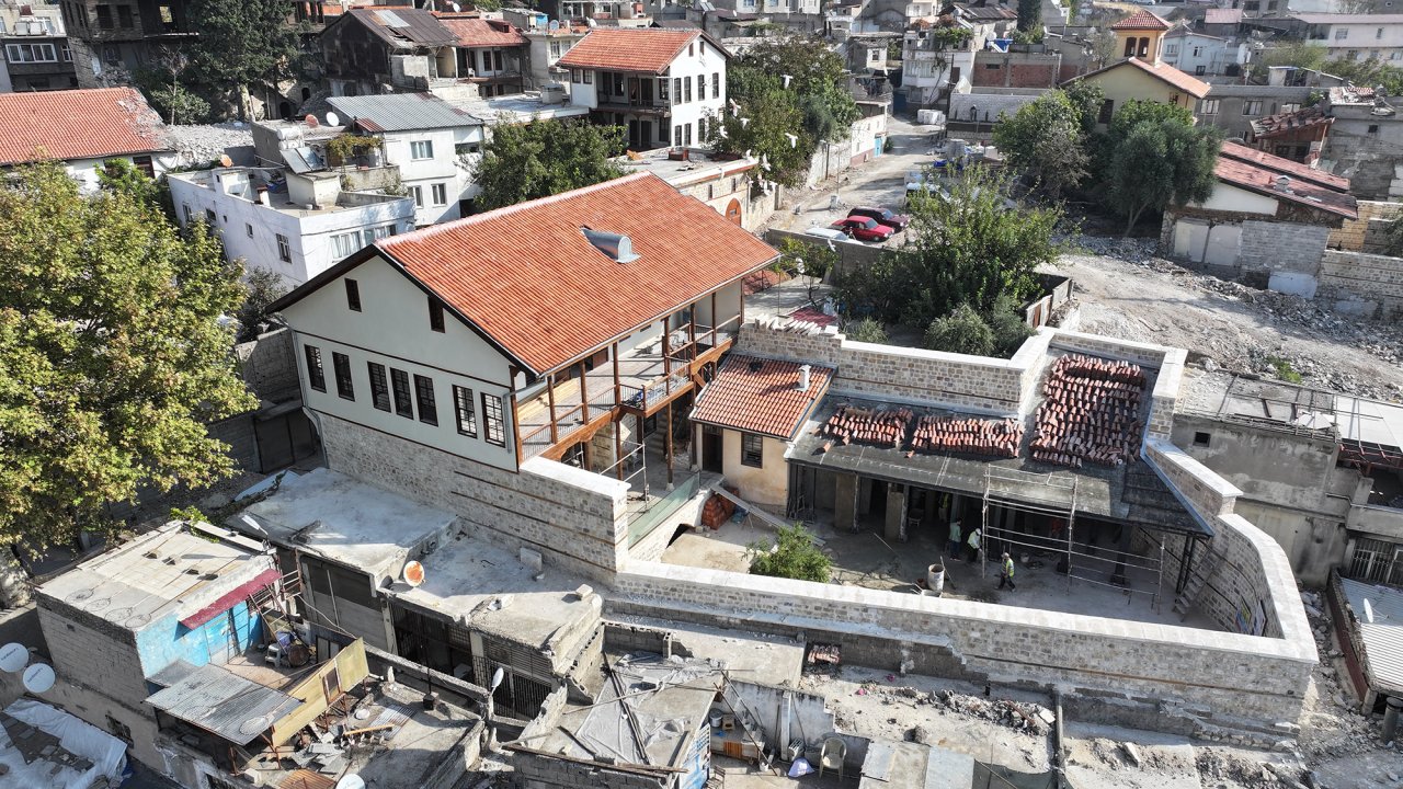 Kahramanmaraş’ta Tarihi Mekânlarda deprem yaraları sarılıyor!