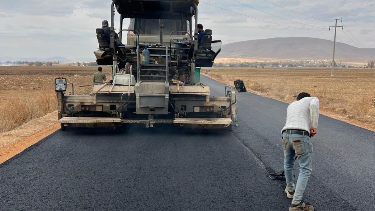 Elbistan’da Doğanköy yolu yeniledi!