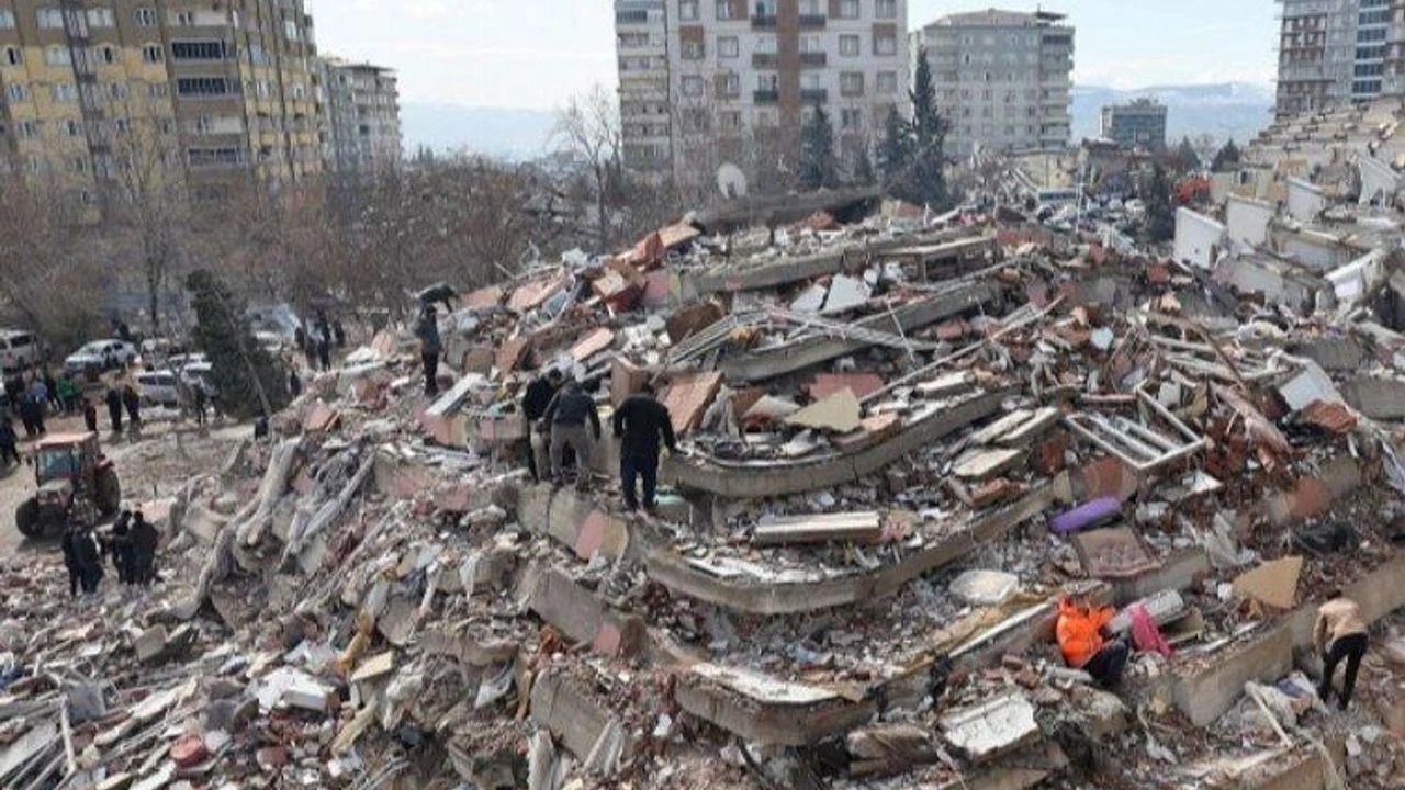 "Asrın felaketi" deprem bölgesindeki illerde AR-GE harcamalarını durdurmadı