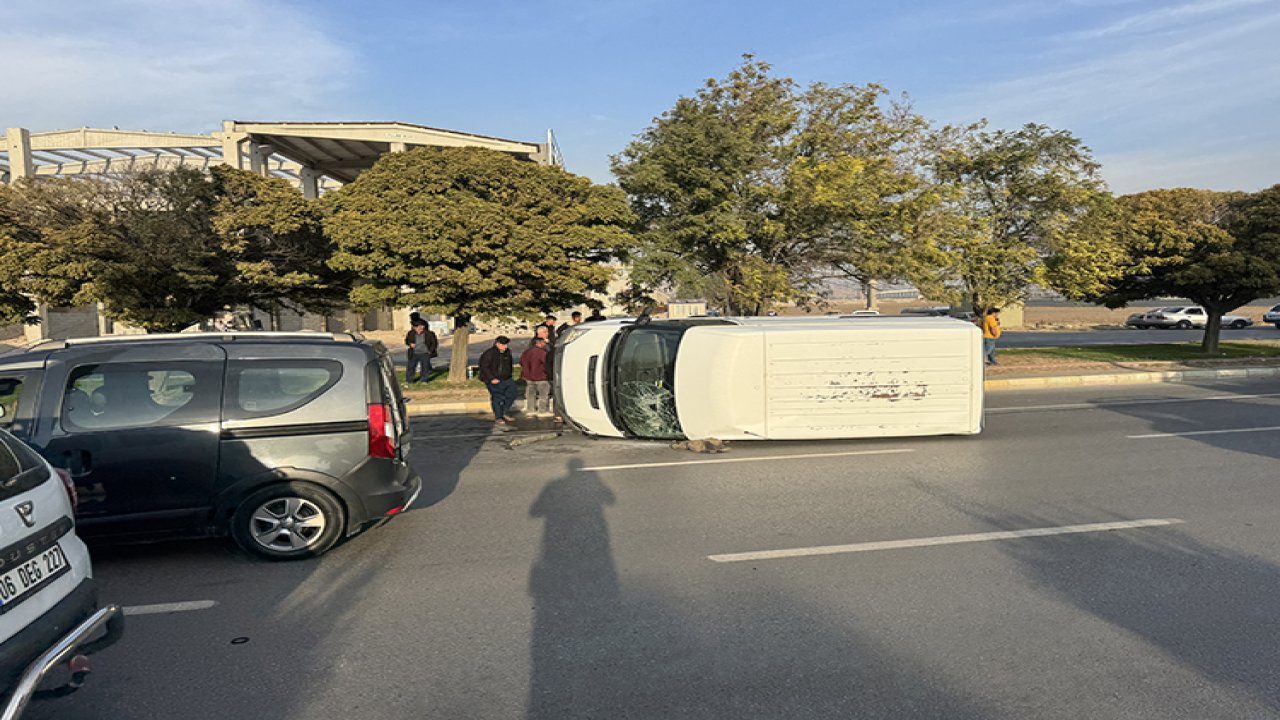 Kahramanmaraş'ta iki minibüsün çarpıştı!