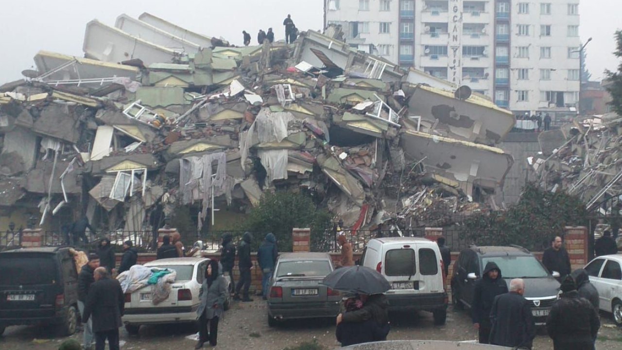 Kahramanmaraş’taki ünlü deprem davasında “binanın yıkılmasıyla bir alakam yok” dedi!