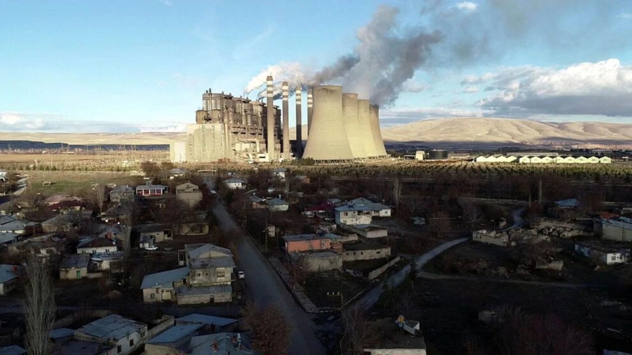 Afşin’de Termik Santral gölgesindeki mahalleler merkeze taşınıyor!