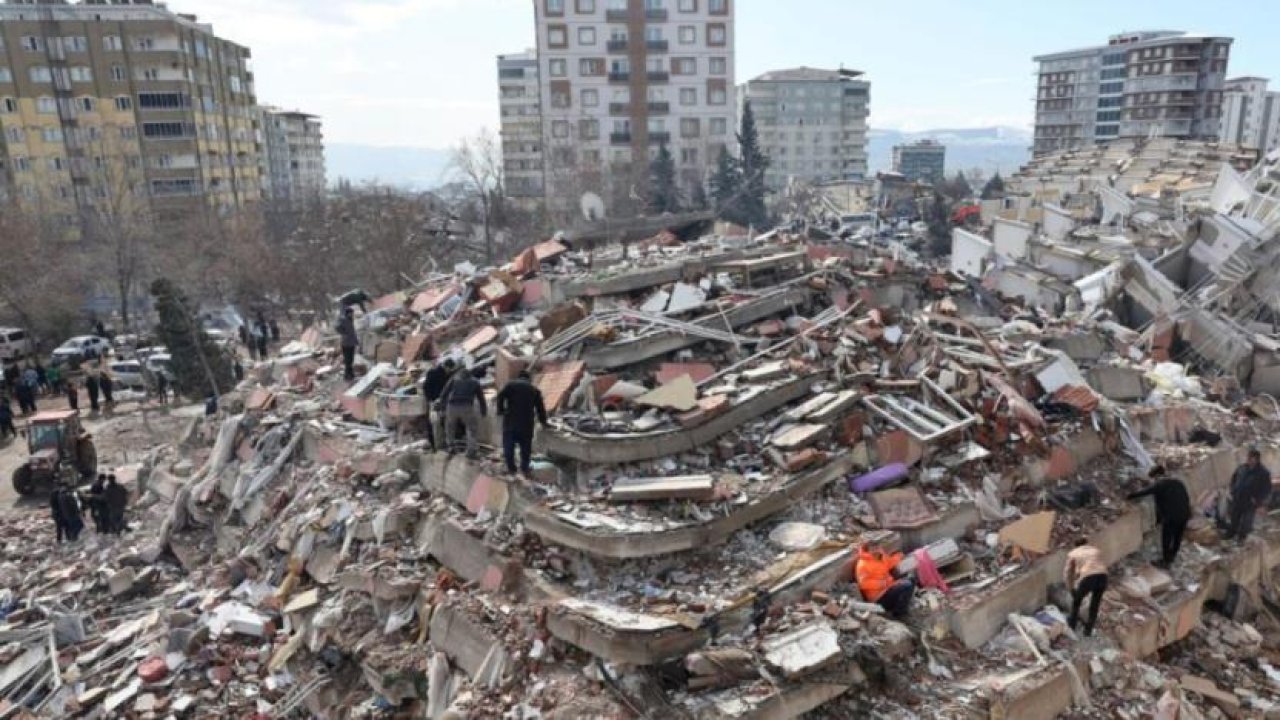 Kahramanmaraş’taki Ebrar davasında, ilginç savunma! “Devlet yasasına göre müteahhit olmam imkansız”