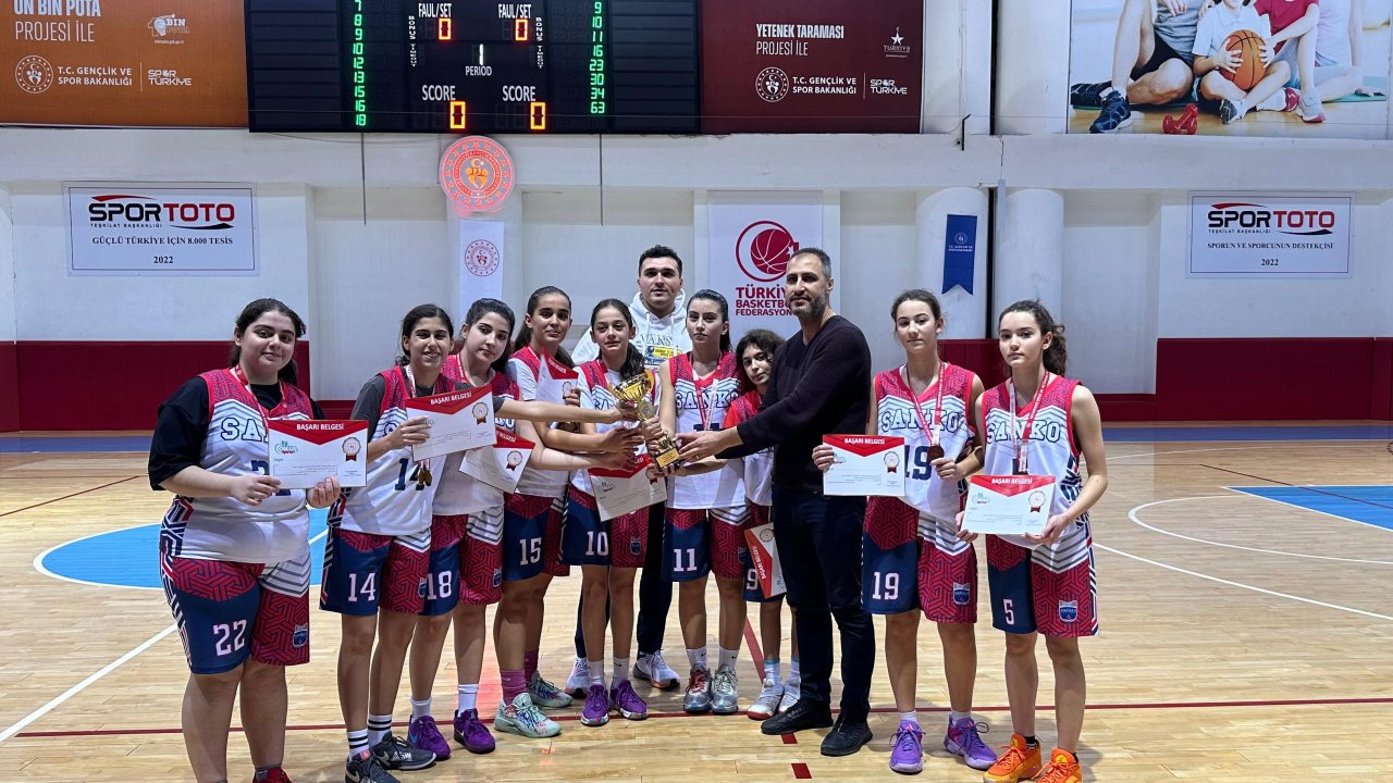 SANKO Okulları Basketbolda Şampiyon Oldu!