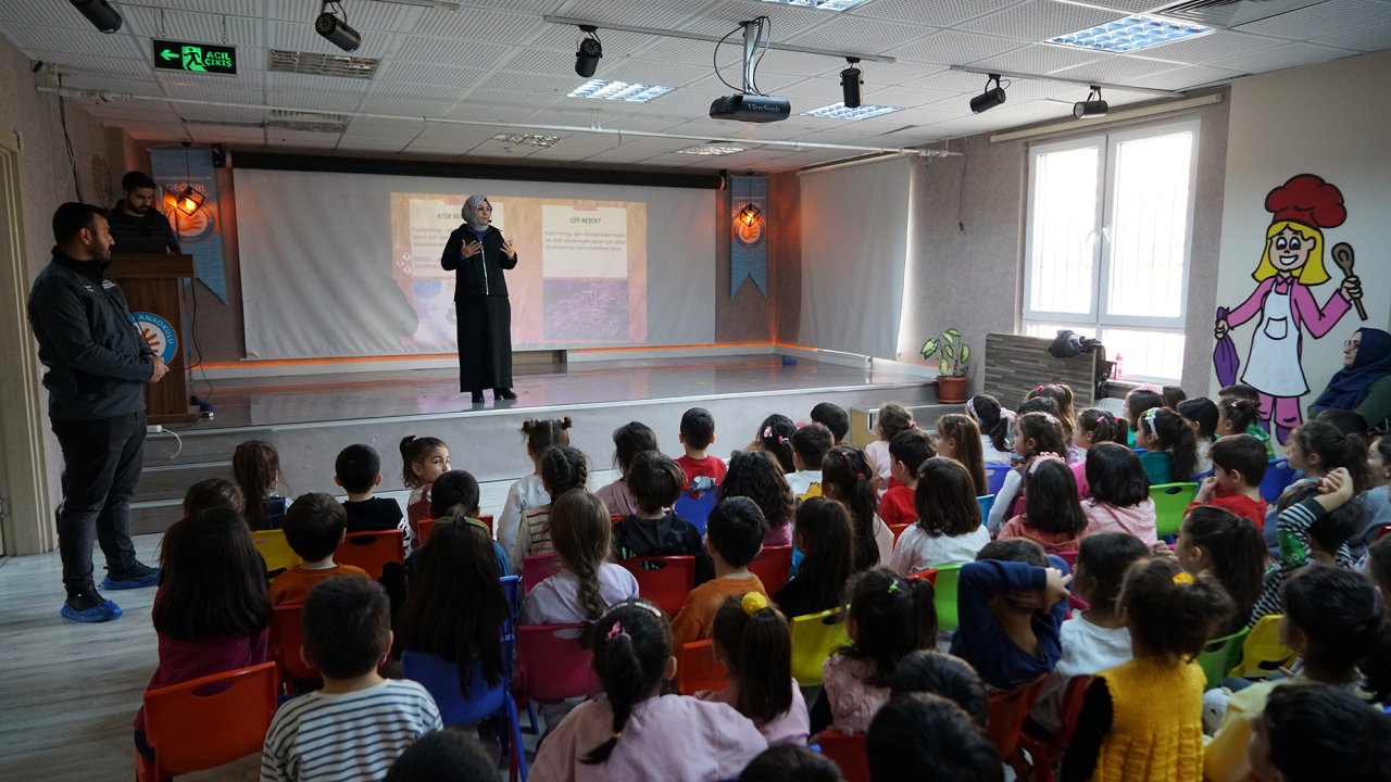 Büyükşehir’le Sıfır Atık Dedektifi Çocuklar!