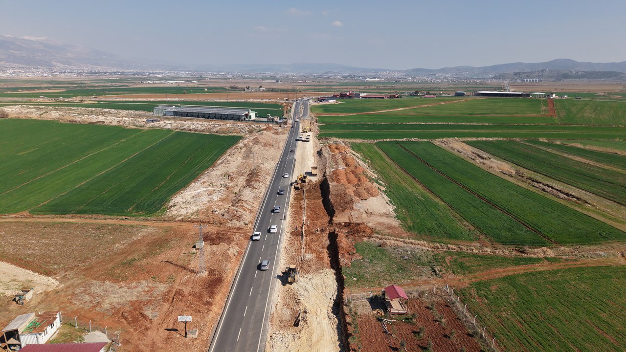 Kahramanmaraş’ta Batı Mahallelerine Yol Yatırımı Sürüyor!