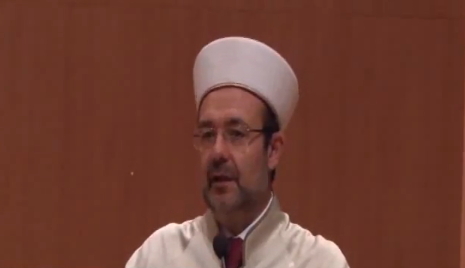 Görmez,  Mehmet Akif Ersoy Kültür Merkezinde