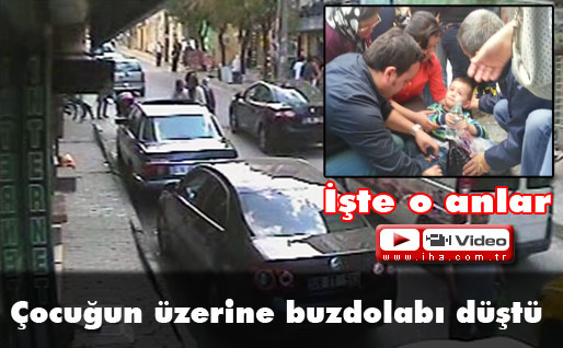 Çocuğun üzerine buzdolabı düştü