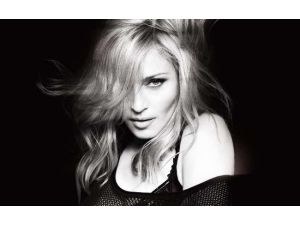 Madonna’dan Şok İtiraf !