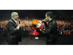 Cumhuriyet Konserinde Emre Aydın Sahne Aldı