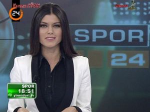 Eski Başbakana Spor Spikeri Müstakbel Gelin