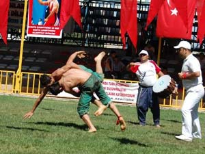 YİBOlar Güreşin Merkezi Oluyor