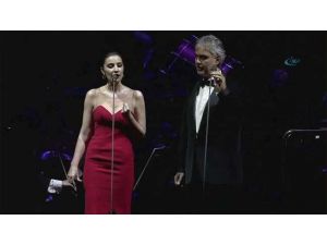 Andrea Bocelli, Sıla İle Düet Yaptı