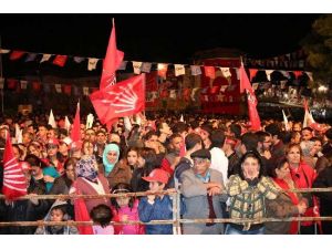 Onur Akın’dan Atatürk Konseri