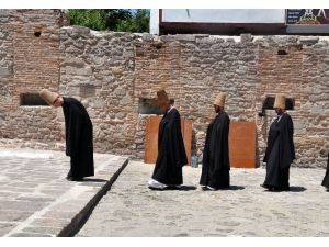 Abd’li Yönetmen Mevlevi Torunu İmiş